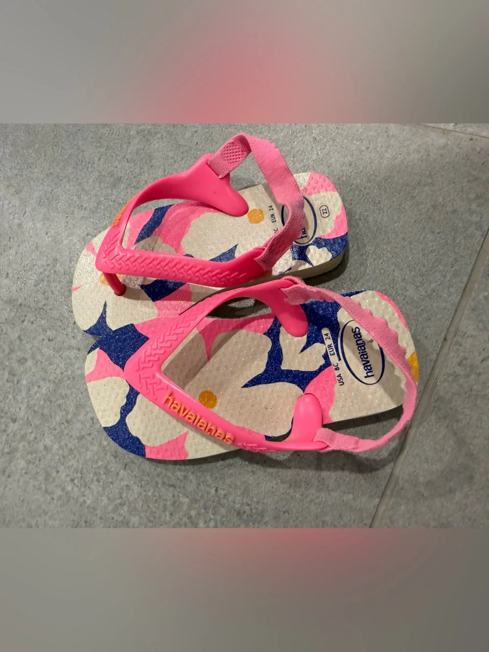Havianas Mini Me Sandals Pink 7T (labeled 8 runs small)